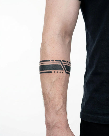 INKON Geometric Lines Band semi-permanent tattoo applied on a man – 2 x 9 in (5x23cm) design, realistic ink look, lasts 10 days
